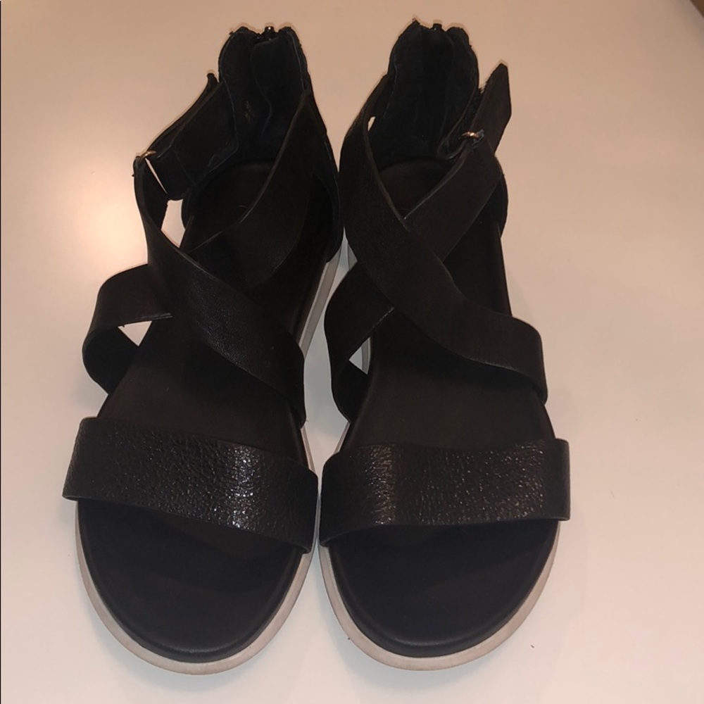 Söfft Fiora Black Sandals